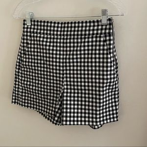 Zara Women’s Gingham Shorts